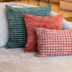Housse de Coussin Chenille Rose Ancien 60x60 INDIE – Image 2