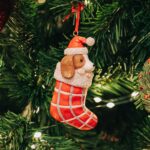 Ornement chien chaussette rouge 12cm COZY – Image 2